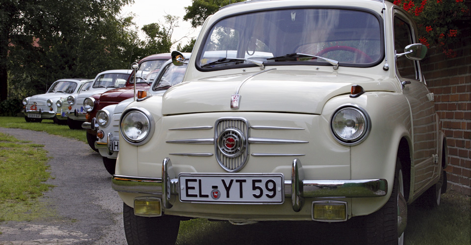 Ein NSU Jagst mit vielen Freunden. Foto: Leoni Pfeiffer, 2009